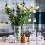 modern lakás - régi - új dizájn - kristály váza