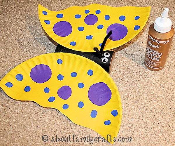 kreatív gyerek ötletek - pillangó papírtányérból és wc gurigából