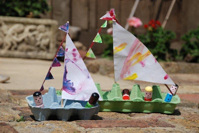 kreatív gyerek ötletek - tojásos doboz vitorlás hajó
